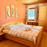 Apartment Pernull *